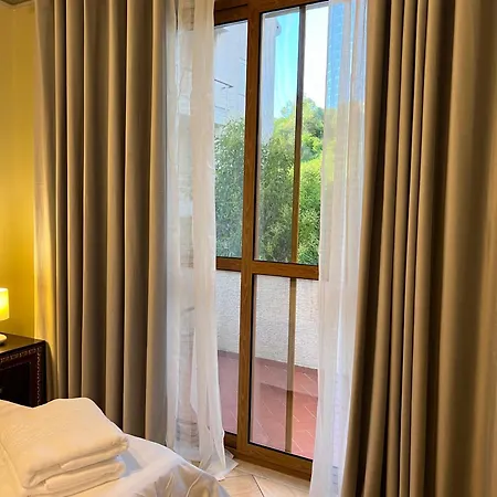 Sofra فندق Kryemëdhej