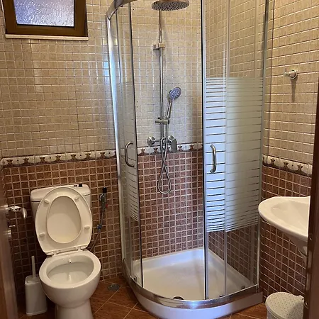 Sofra Hotel Kryemedhej