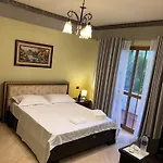 Sofra Hotel Kryemedhej